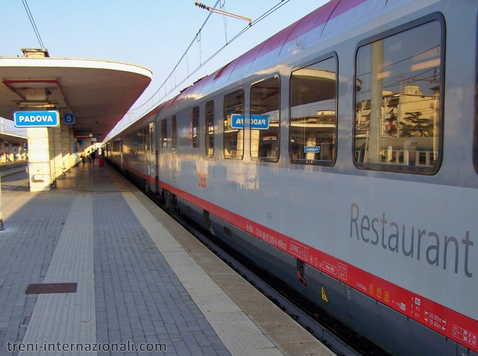 Treno EuroCity Monaco di Baviera - Venezia a Padova