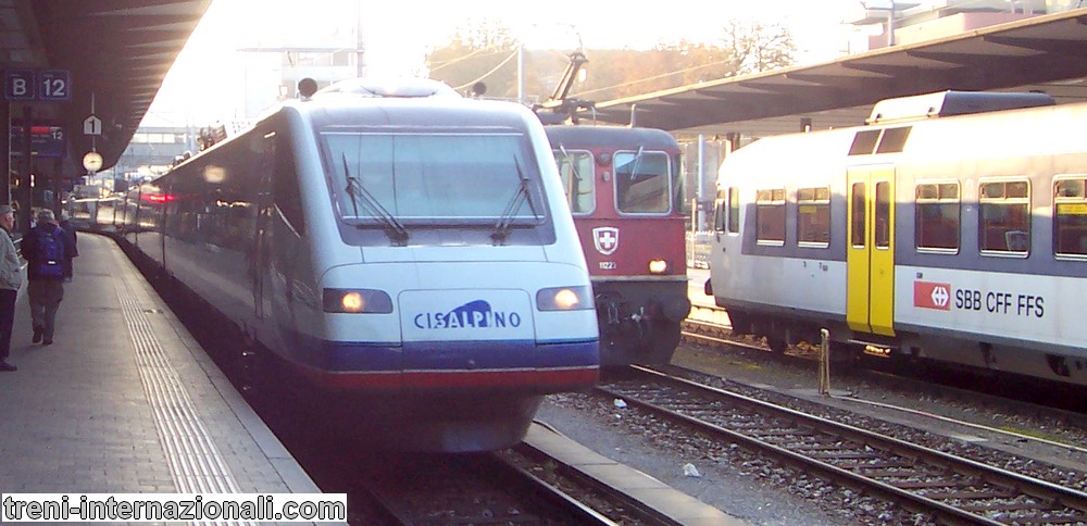 Treno Cisalpino per Milano a Basilea