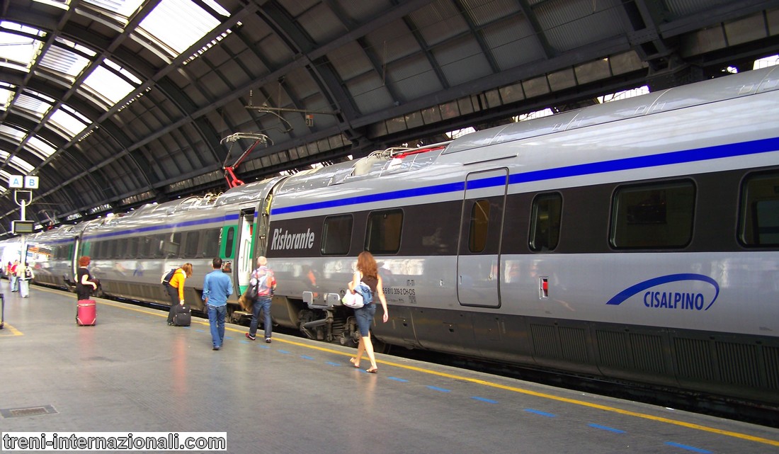 Treno Cisalpino per Ginevra a Milano