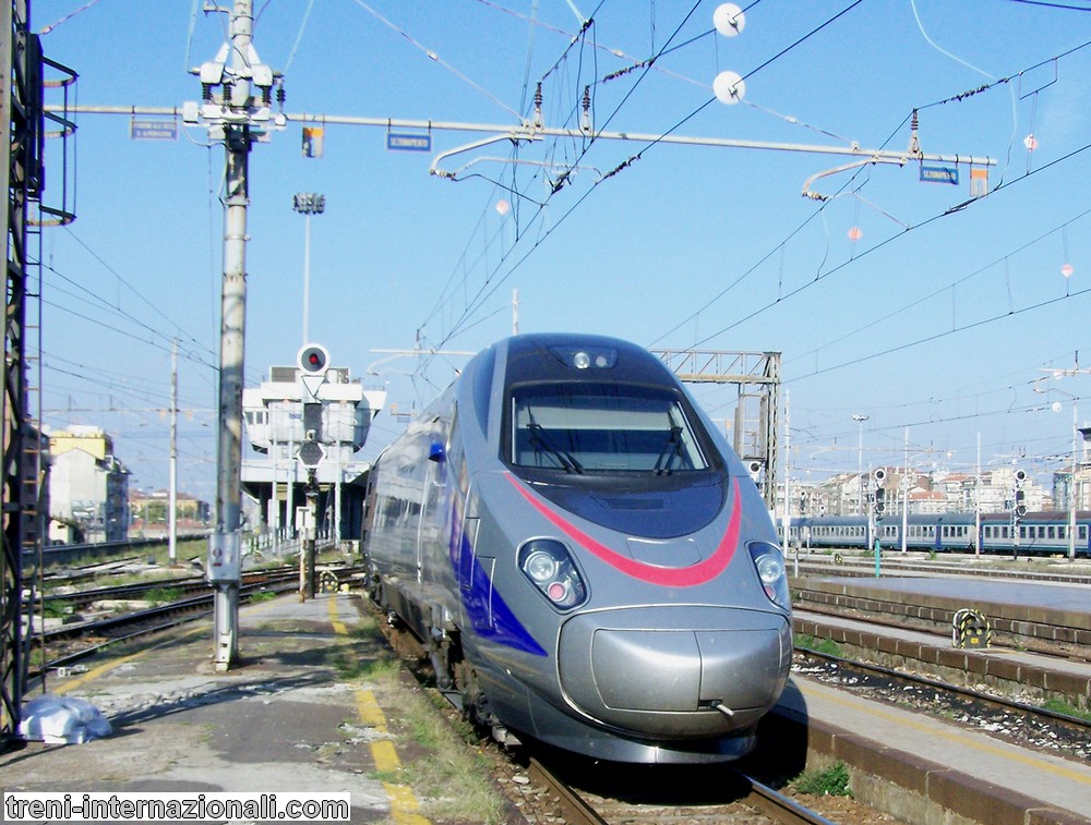 Treno Cisalpino per Ginevra a Milano