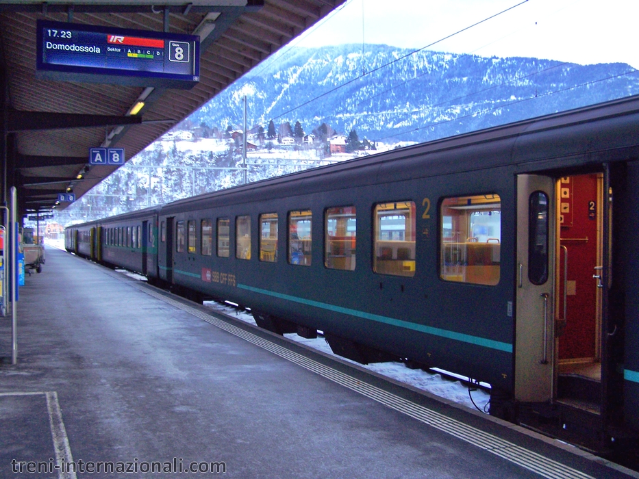 Treno InterRegio per Domodossola a Briga