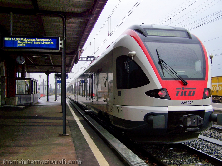 Treno Flirt di Tilo S30 per Malpensa a Cadenazzo