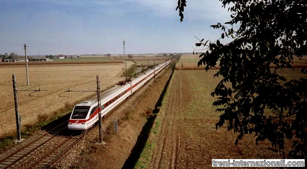 Treno Eurocity "Frejus" Milano - Lione vicino a Vercelli