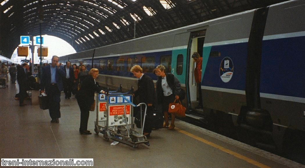 Treno EuroCity TGV "Alessandro Manzoni " da Parigi giunto a Milano
