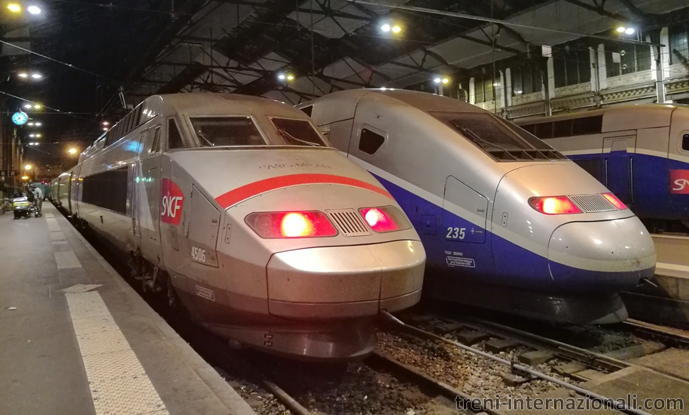 Treno EuroCity TGV da Milano arrivato a Parigi