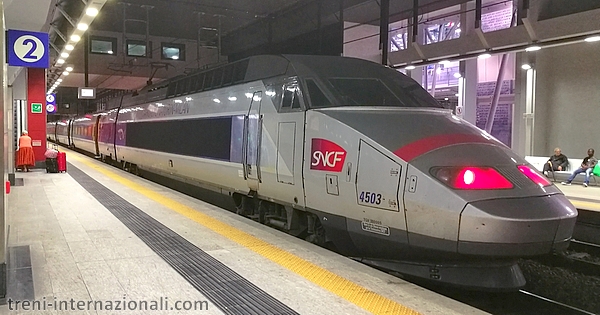 Treno TGV a Torino.