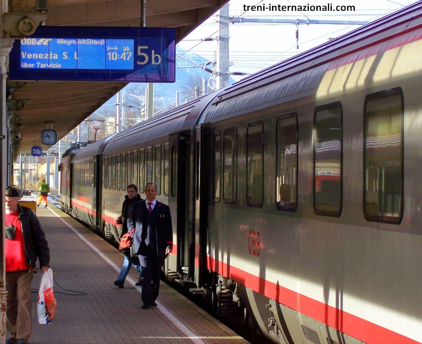 L'EuroCity "Allegro Johann Strauss" Vienna - Venezia