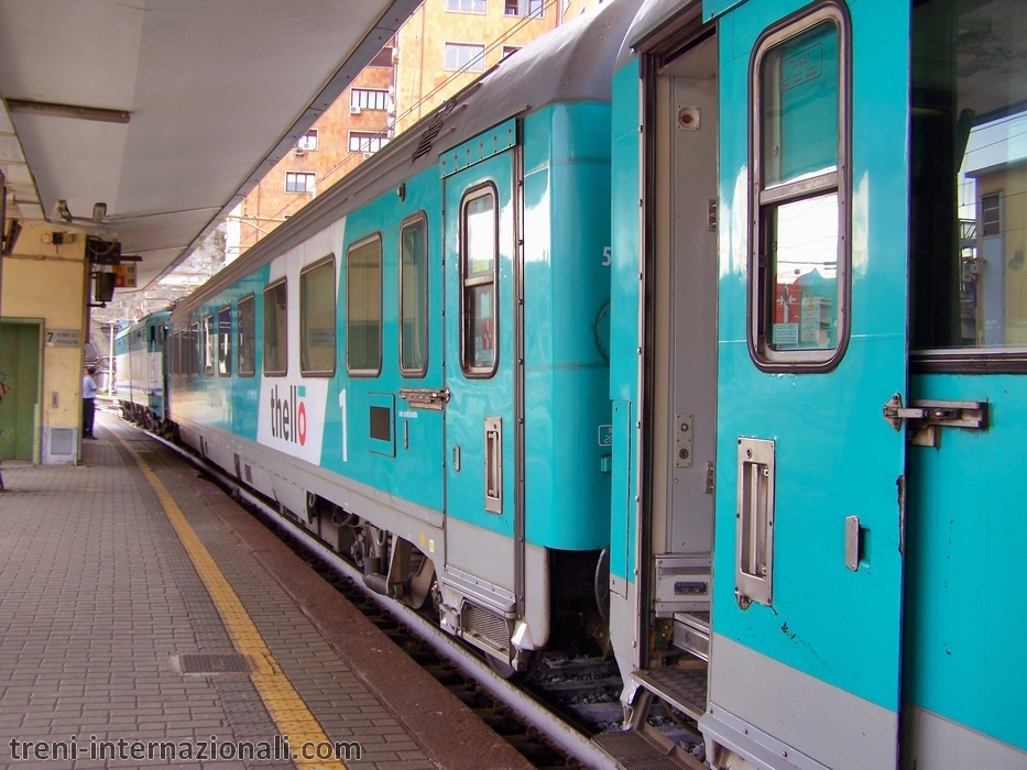 Treno EuroCity Thello Milano - Marsiglia a Genova