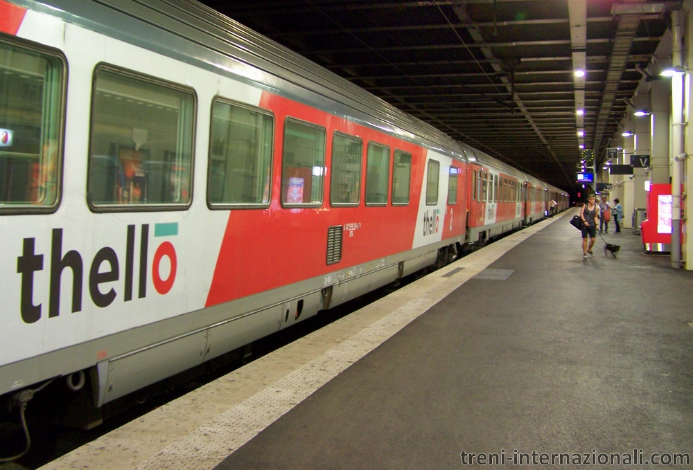 Treno EuroCity Thello Milano - Marsiglia a Cannes