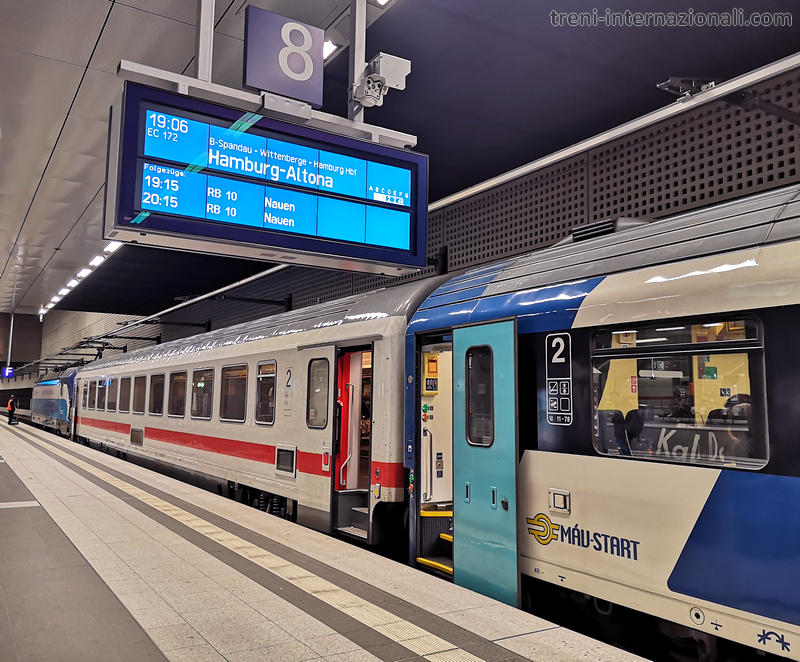 EuroCity "Hungaria" a Berlino HBF