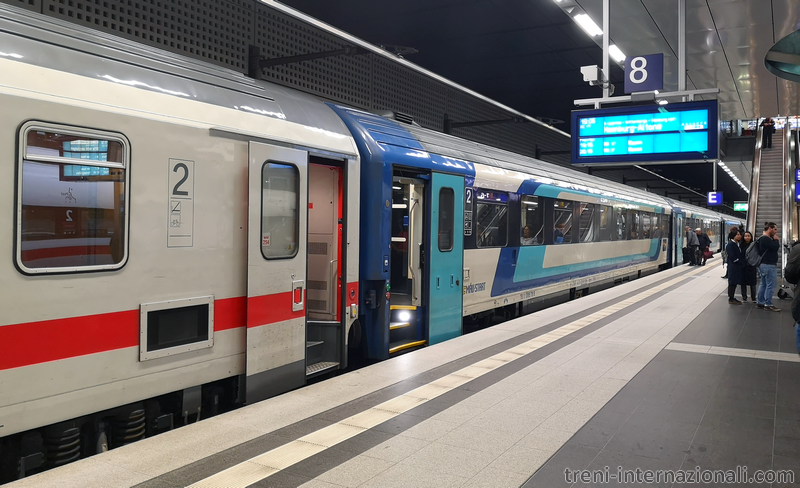 EuroCity "Hungaria" a Berlino HBF